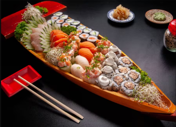 BARCA YAKISSOBA (4 PESSOAS)
